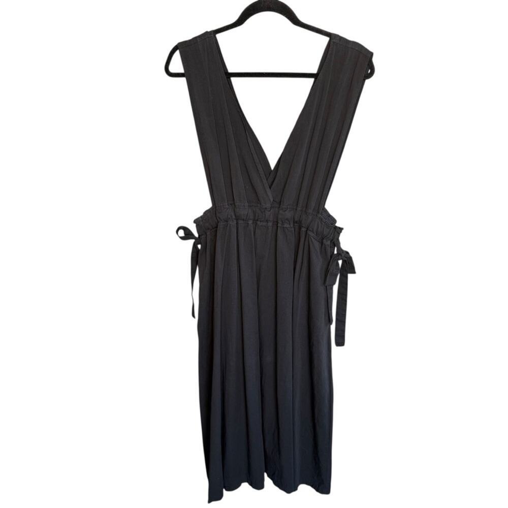 Those Days Black Sleeveless V-neck Dress elastic waist and Draw Side Size Large